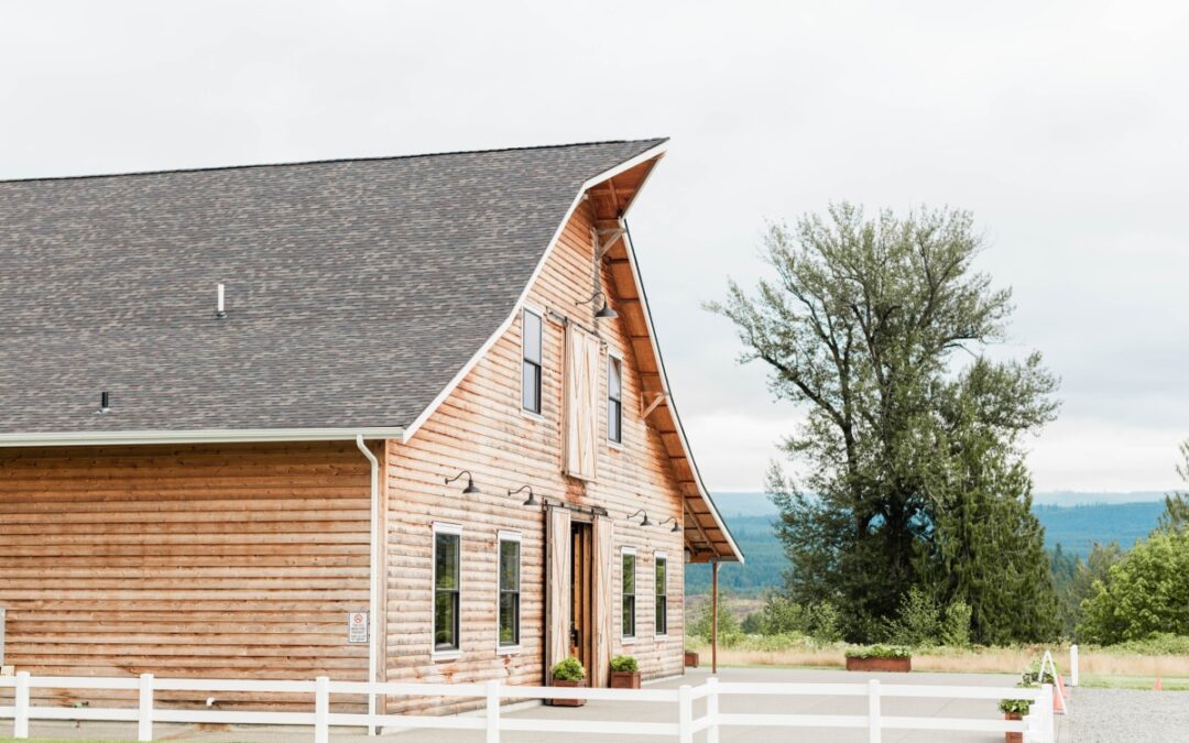 10 Budget Rustic Wedding Ideas for a Barn venue